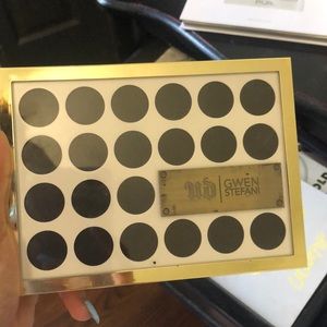 Urban decay Gwen Stefani pallet